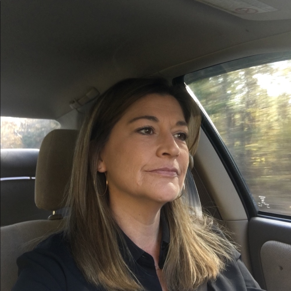 Meet your Posher, Angela